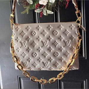 Louis Vuitton Coussin